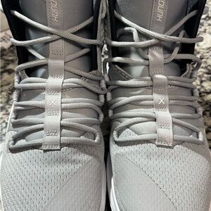 Nike Men's Athletic Shoes in Gray and Black